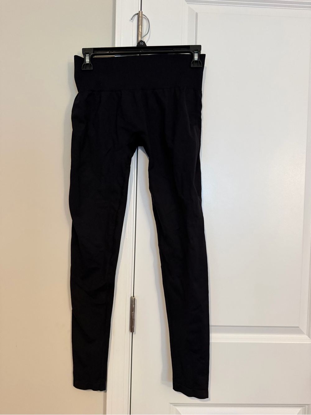 HALARA Black High Rise Leggings Women’s Small 26” Inseam Style 02705013